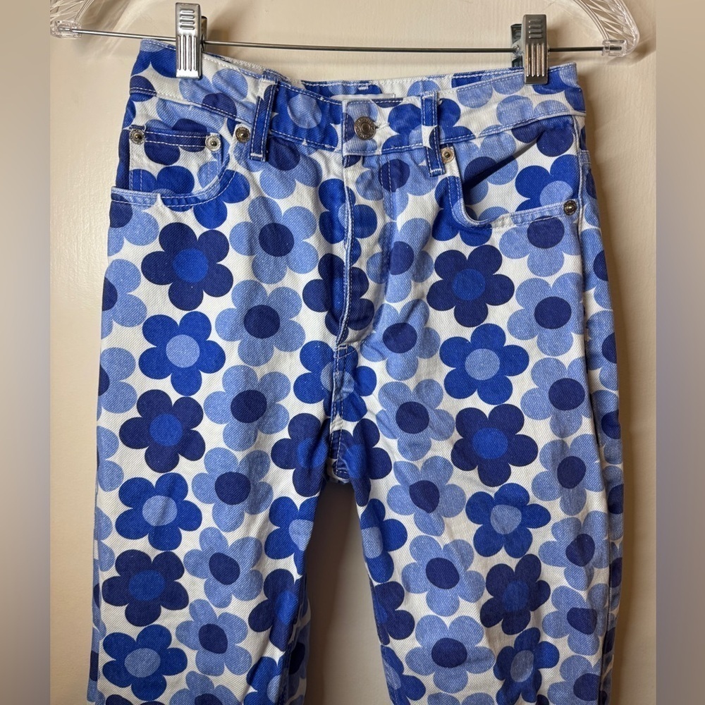 Zara Women’s Floral Blue White High Rise Straight Leg Button Fly Cotton Jeans 2 - Picture 3 of 13